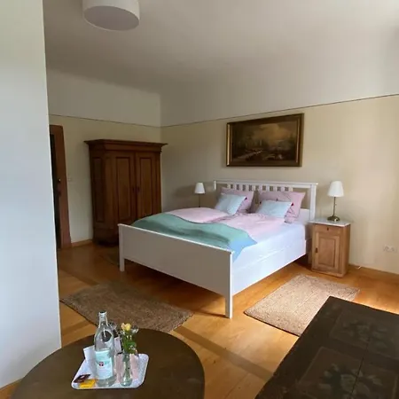 Propstei Alojamento de Acomodação e Pequeno-almoço Wechterswinkel