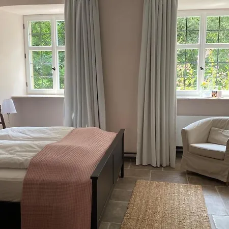 Alojamento de Acomodação e Pequeno-almoço Propstei Wechterswinkel